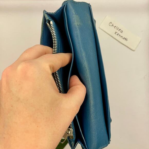 Louis Vuitton Brazza Wallet Blue Taurillon Leather Grained Calfskin Long Bifold - Picture 14 of 15